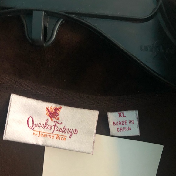 Quacker Factory Vest - Picture 3 of 7